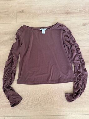 Athleta Brown Long-Sleeve Ruched-Sleeve Top